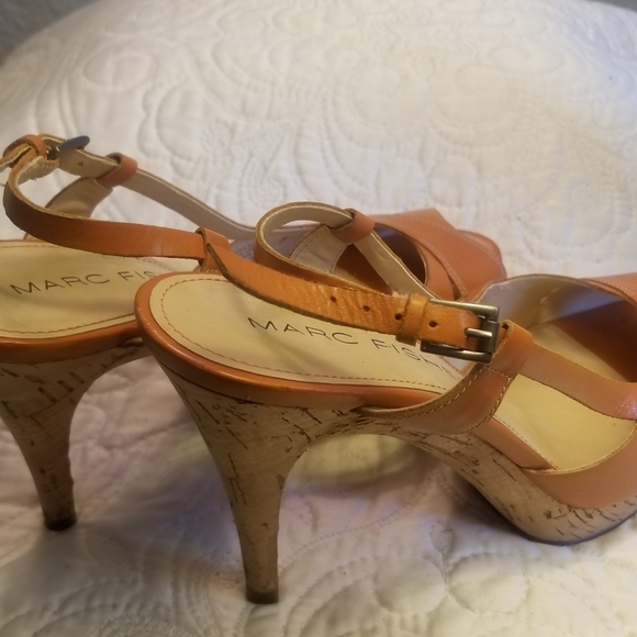 Marc Fisher Strappy Heels/Leather Upper/Size 7 1/2 - Picture 4 of 6